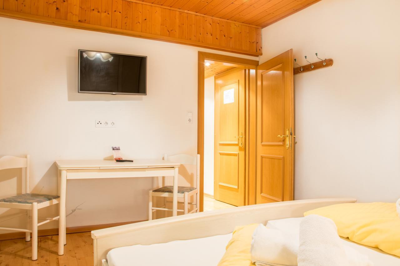 Hotel Gell トヴェング エクステリア 写真