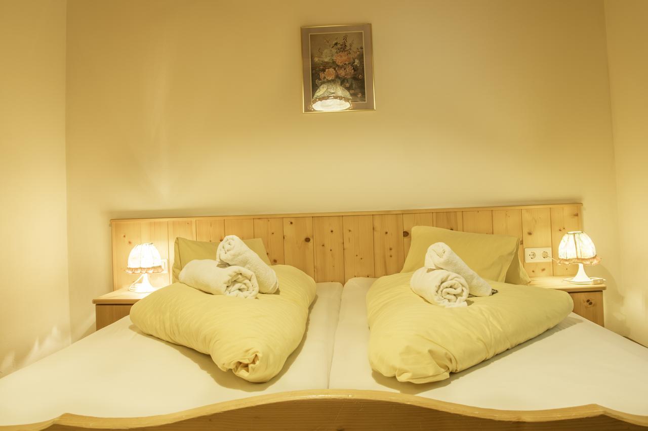 Hotel Gell トヴェング エクステリア 写真