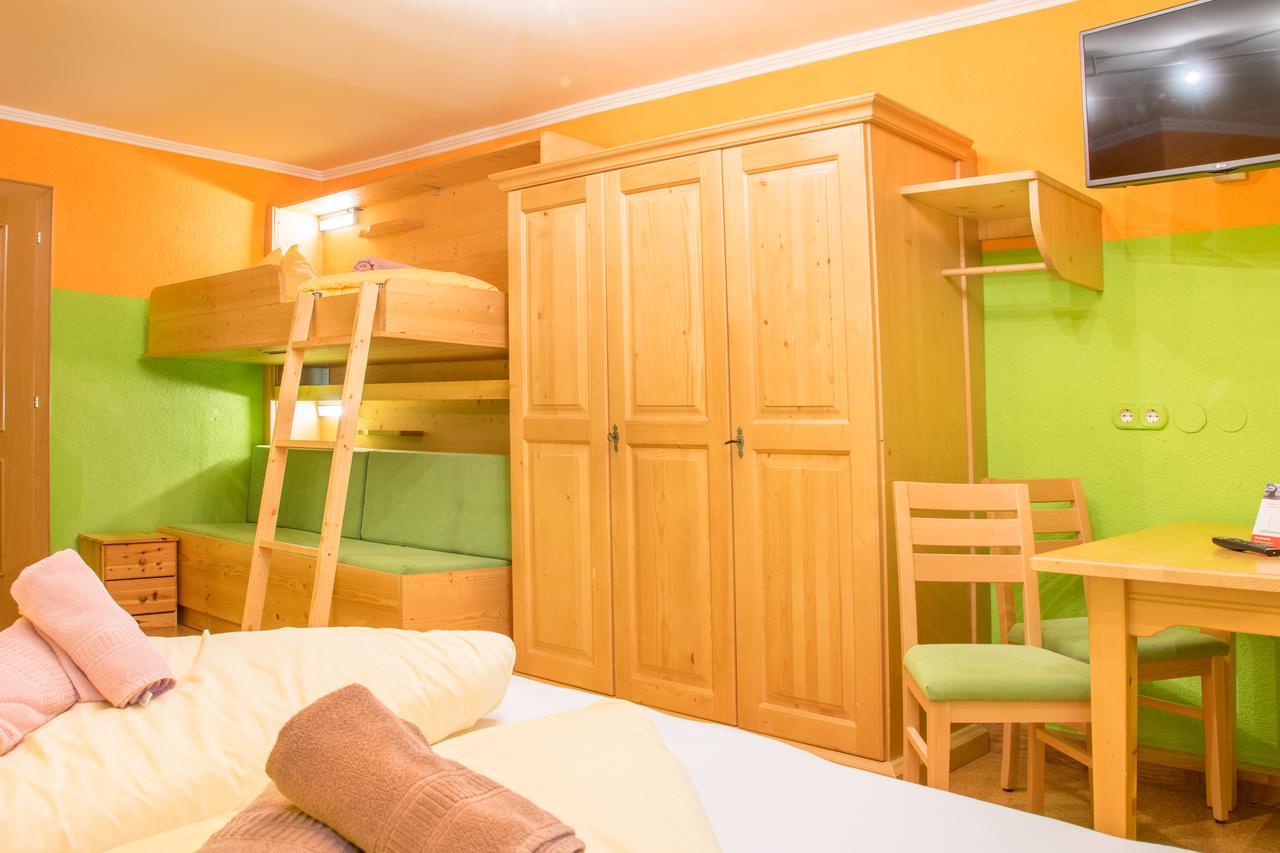 Hotel Gell トヴェング エクステリア 写真
