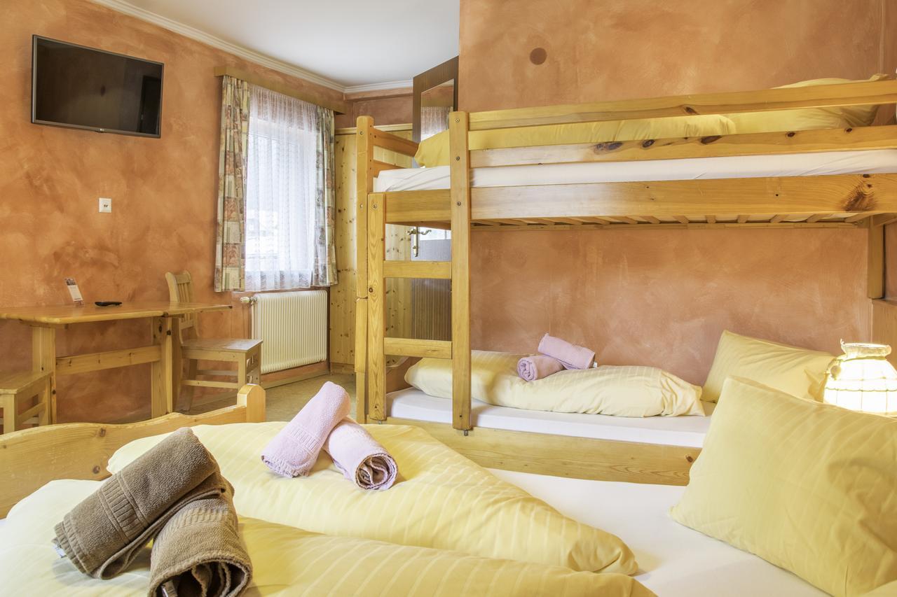 Hotel Gell トヴェング エクステリア 写真